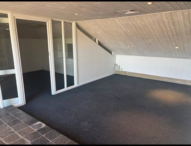 189M² OFFICE TO LET IN TYGER VALLEY
